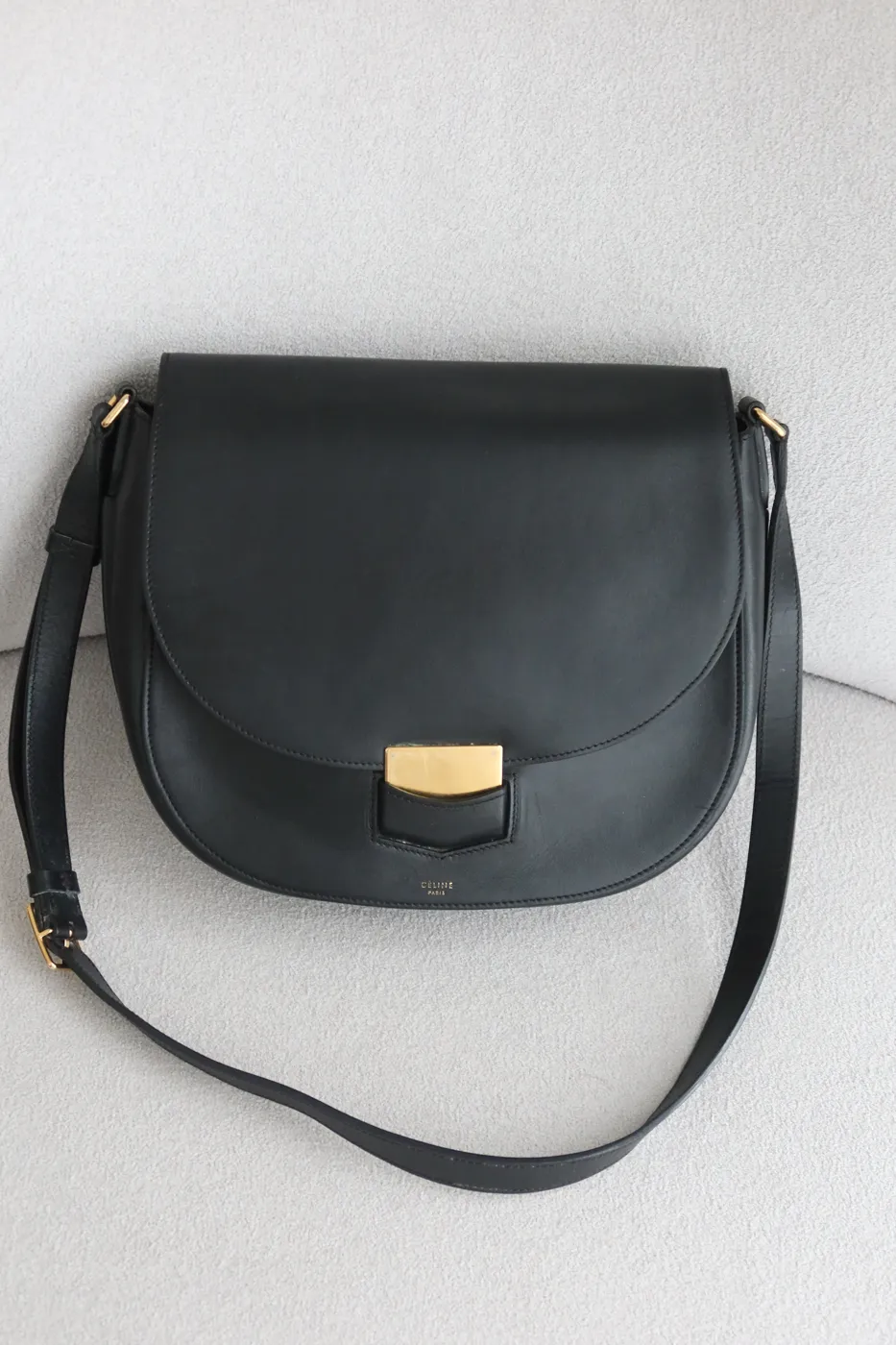 Bolsa Celine Small Troutteur Preta - 5