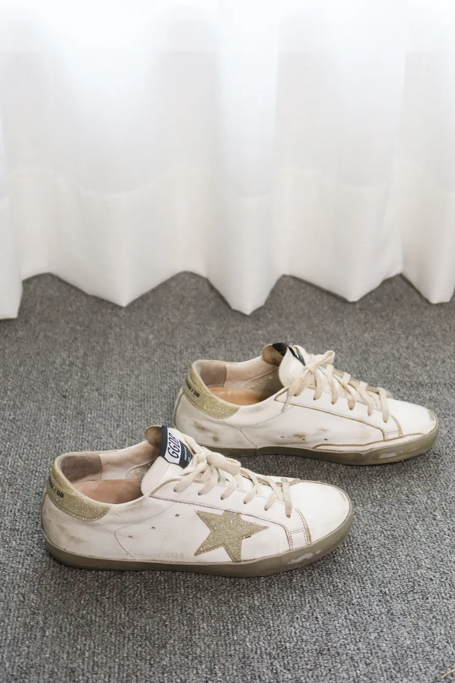 Tênis Golden Goose Super-Star Classic Branco e Dourado - 6