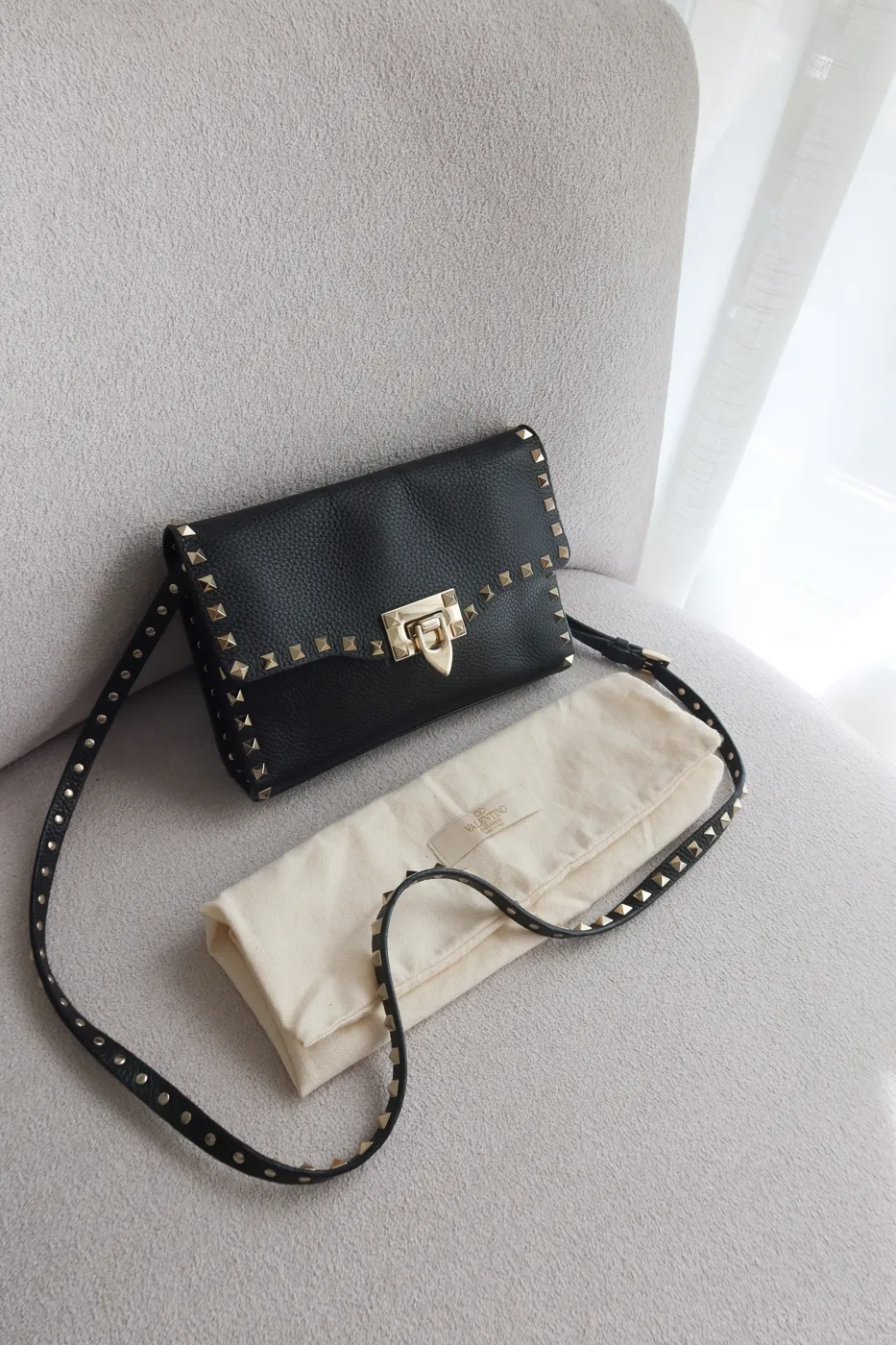 Valentino Rockstud Crossbody Preto - 2