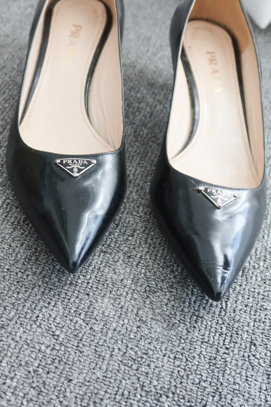 Salto Scarpin Prada Verniz Preto 36,5 - 5