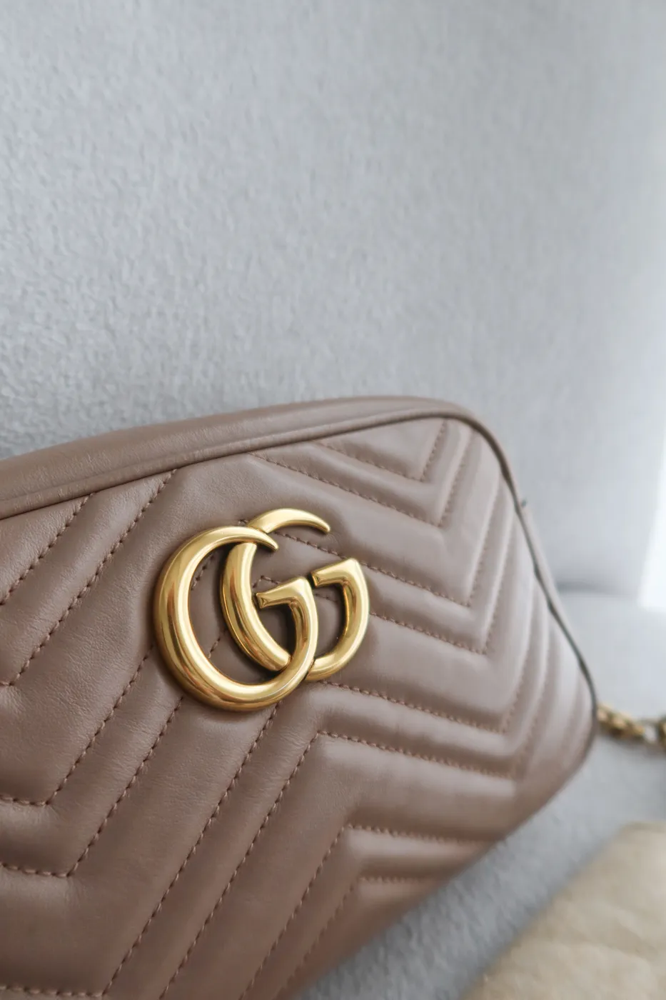 Bolsa Gucci Marmont Camera Bege - 4