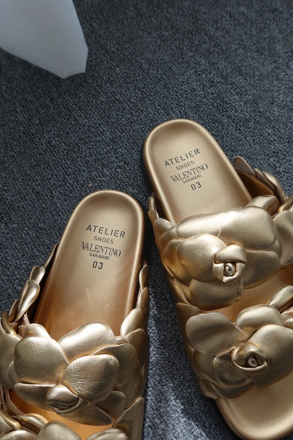 Rasteira Valentino Atelier 03 Rose Dourada  36,5/37 - 8