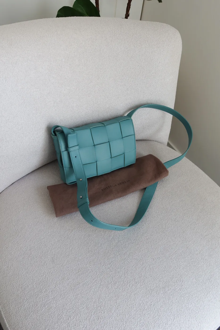 Bolsa Bottega Veneta Cassette Azul - 4