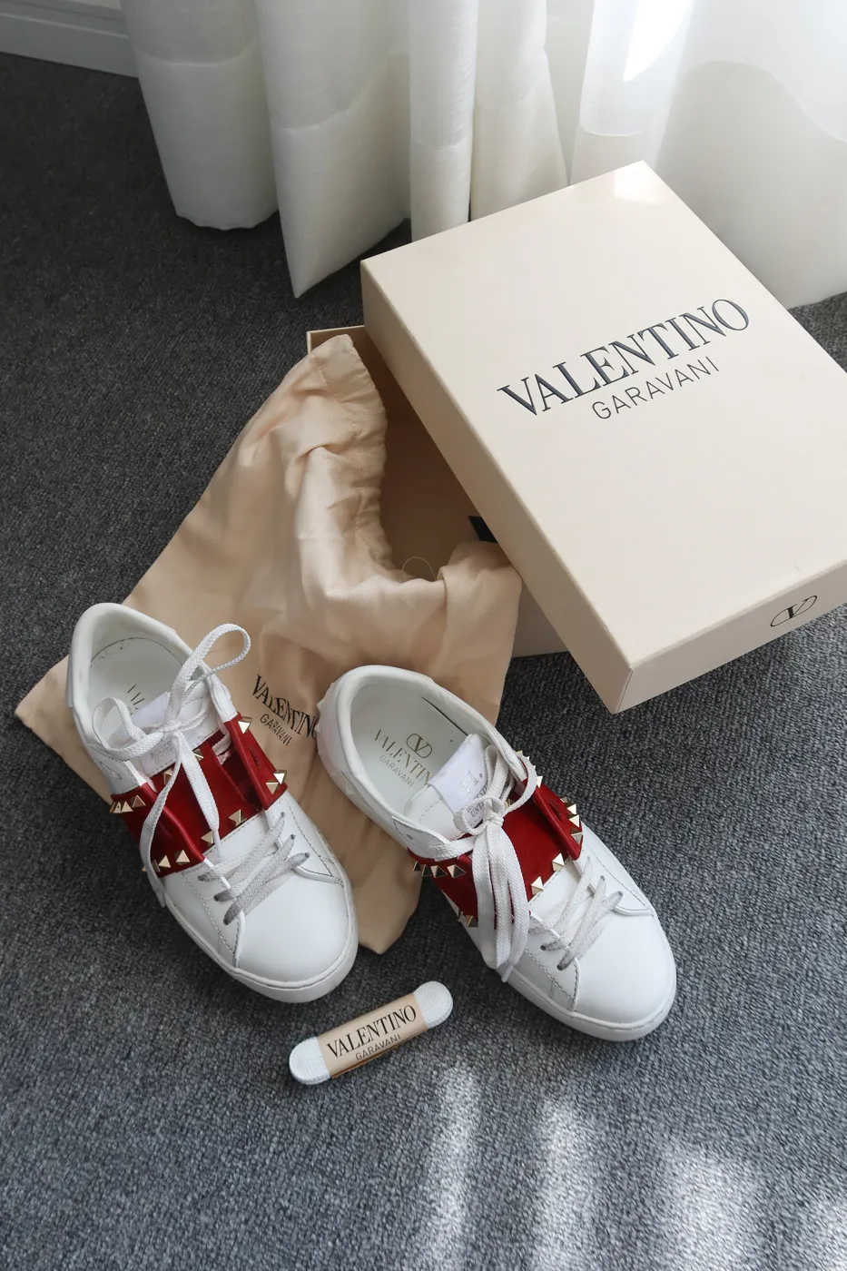 Tênis Valentino Garavani Rockstud Untitled branco e vermelho 36,5 - 3