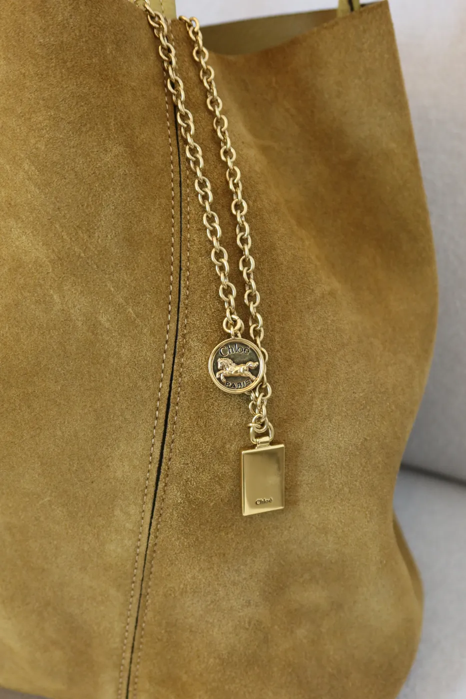Bolsa Chloé Medium Spin Suede Tote Mostarda - 5