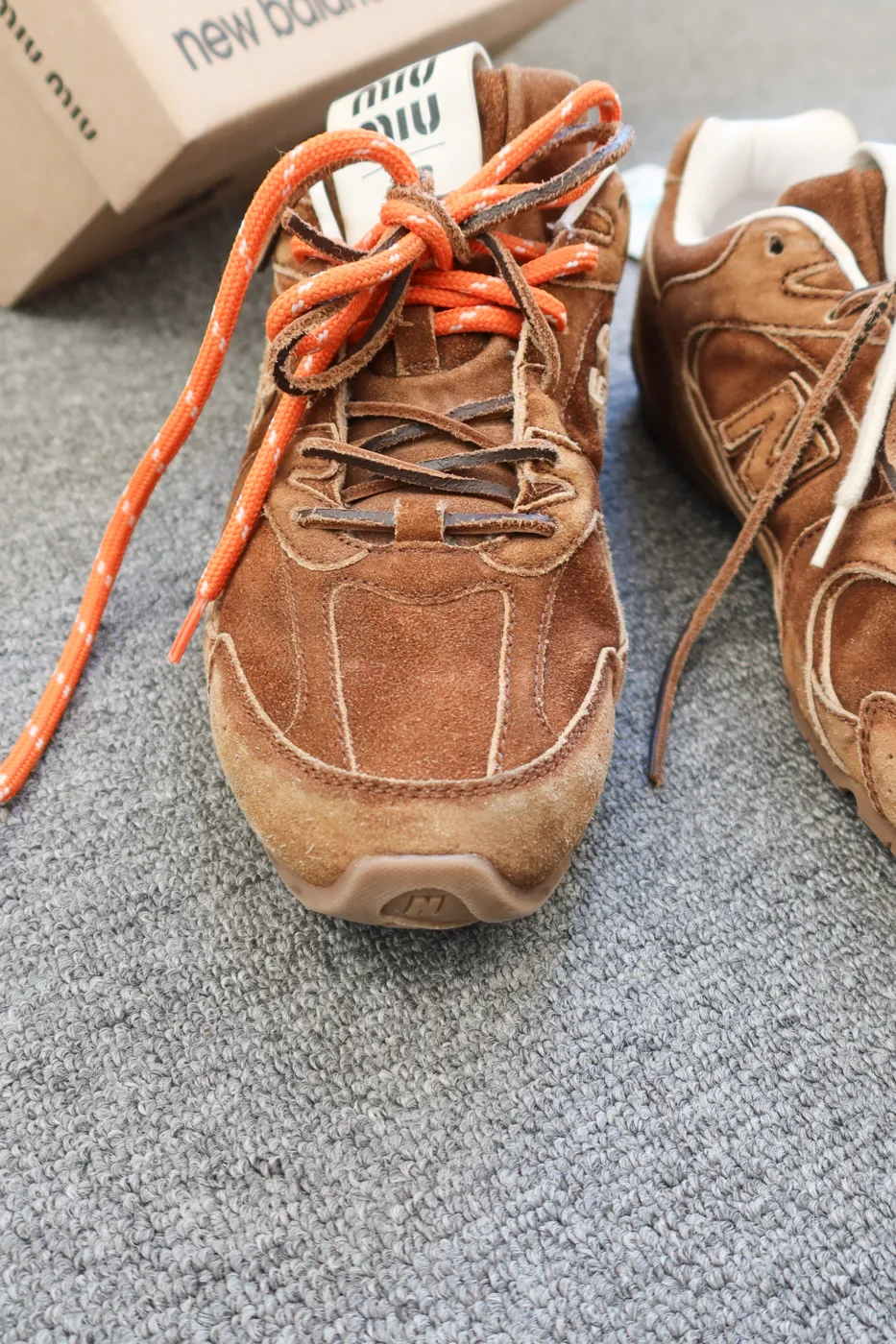 Tênis Miu Miu x New Balance Sneaker 530 SL Suede Cinnamon 38,5 - 4