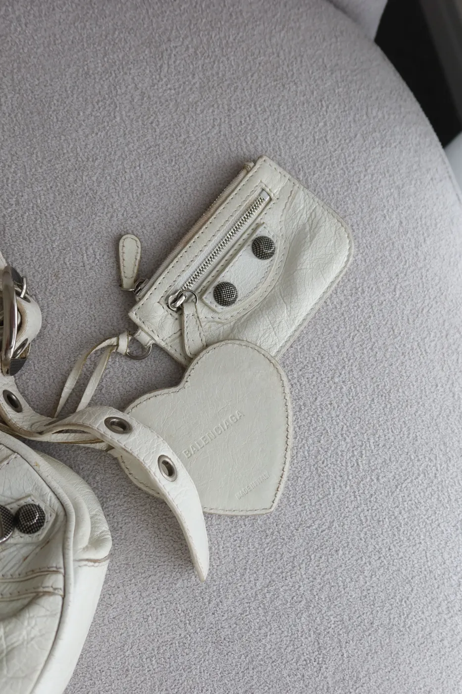 Bolsa Balenciaga Le Cagole branca - 6