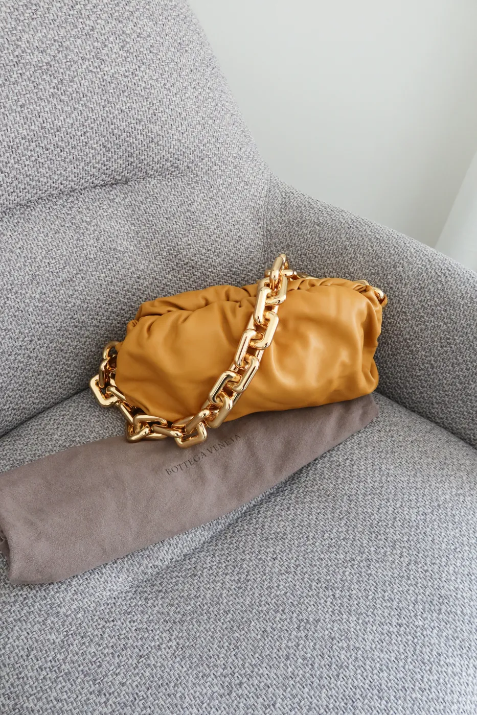 Bolsa Bottega Veneta The Chain Pouch Caramelo - 6