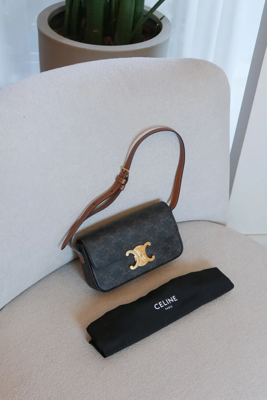 Bolsa Celine Claude Marrom - 2