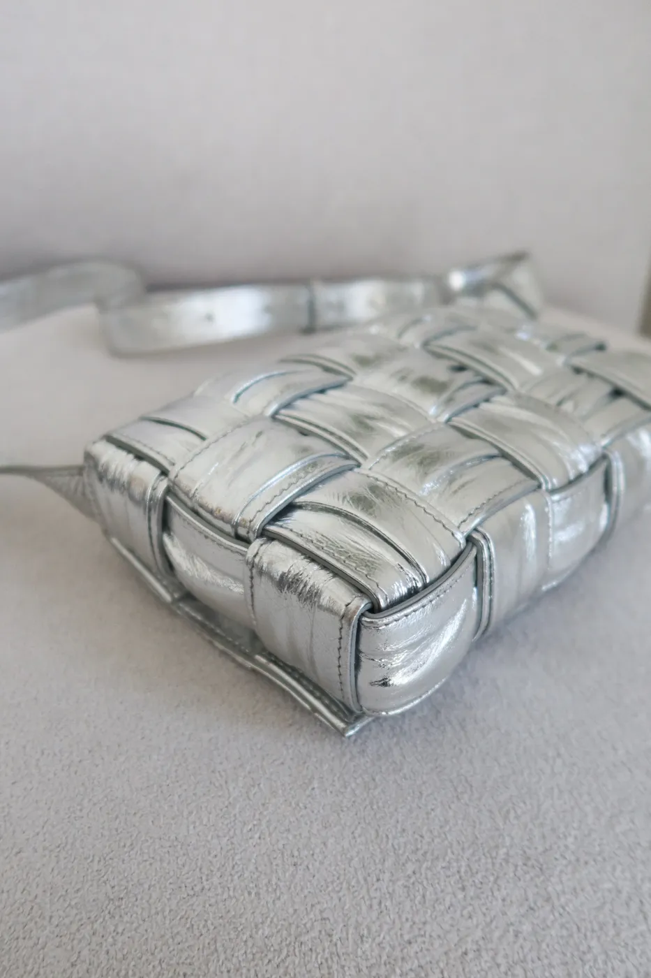 Bolsa Bottega Padded Cassette Prata - 8