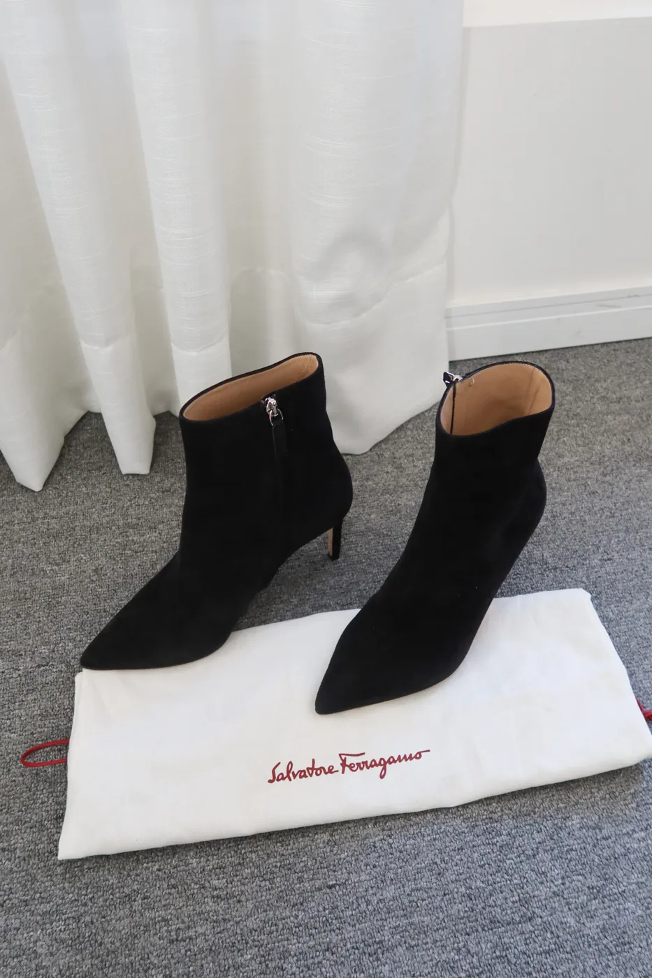 Bota Ferragamo Suede Preto 41 - 2