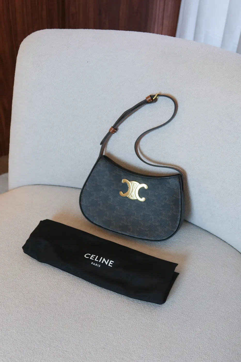 Bolsa Celine Medium Tilly Marrom - 2