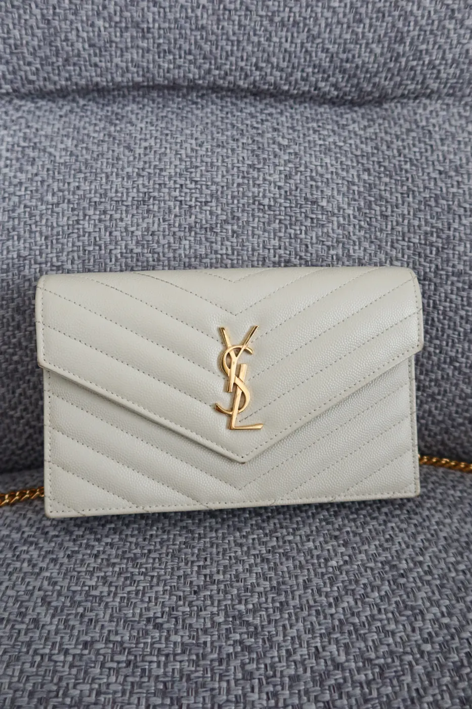 Bolsa Saint Laurent Cassandre Envelope Branca - 5