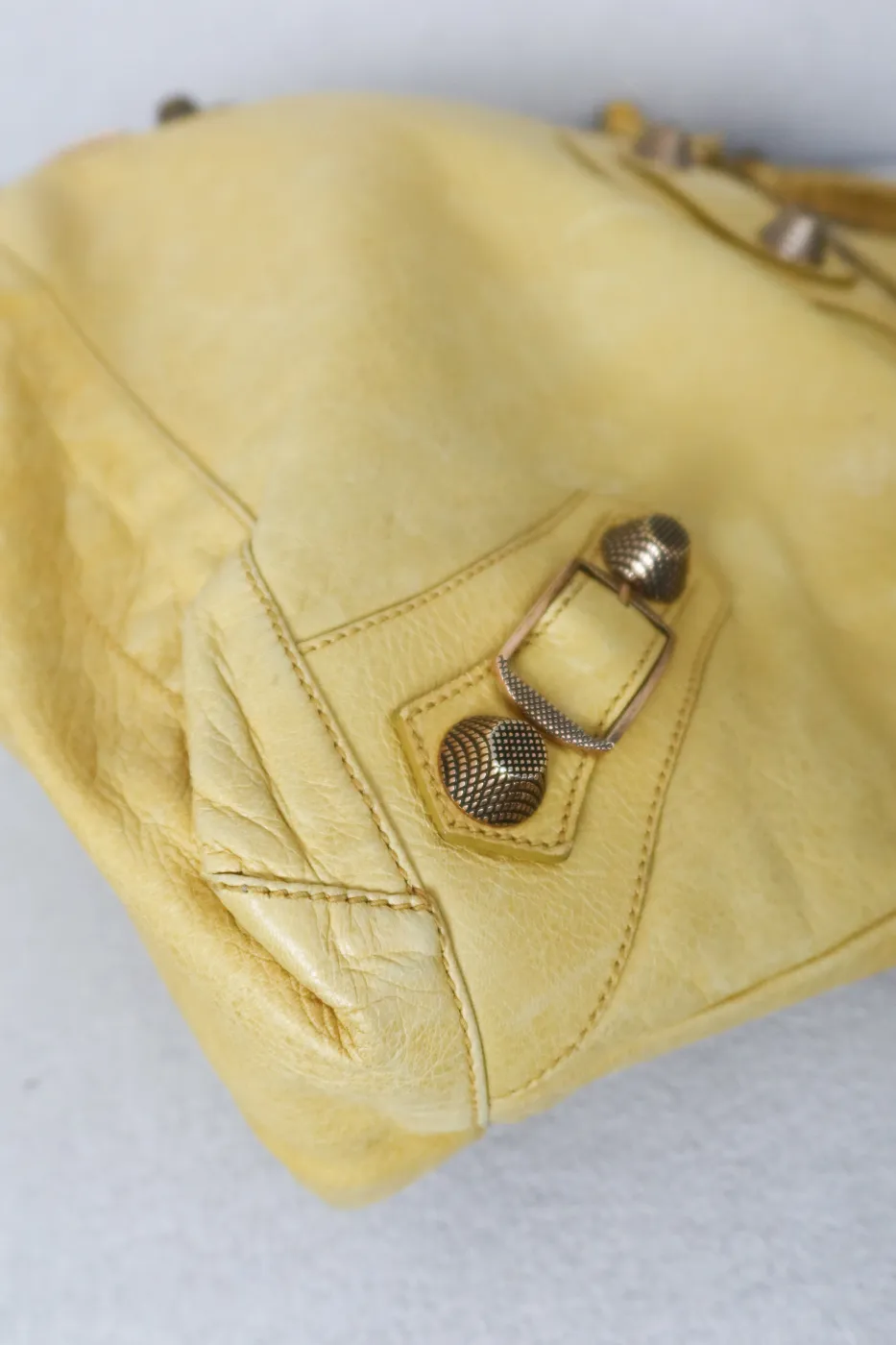 Bolsa Balenciaga Hobo Day amarela - 8