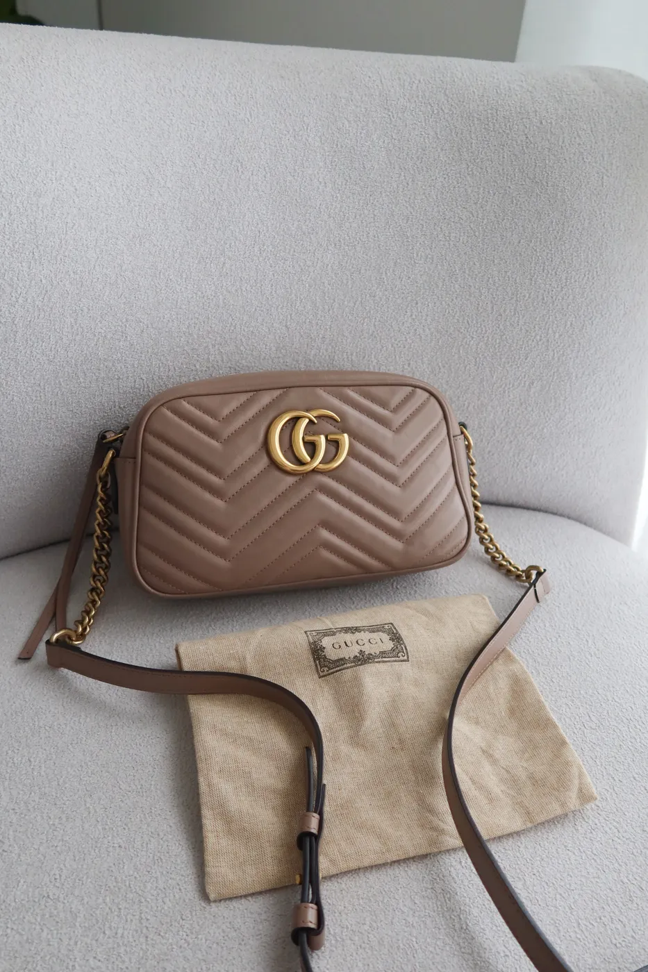 Bolsa Gucci Marmont Camera Bege - 2