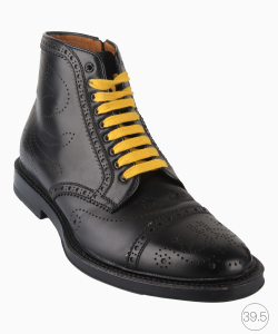 Bota Gucci Laced Brogue Preta