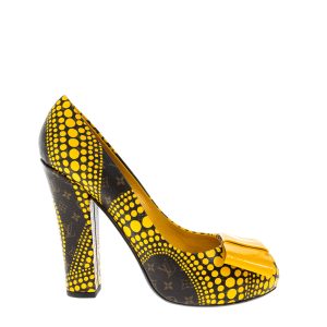 Sapato Louis Vuitton Yayoi Kusama Monograma e Poás