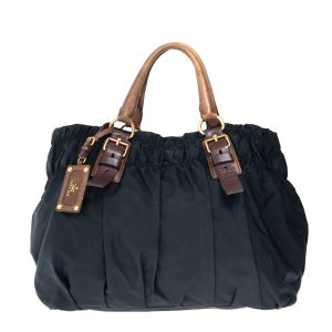 Bolsa Prada Gathered Nylon Preta