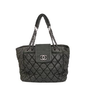 Bolsa Chanel Tote Matelassê Verde
