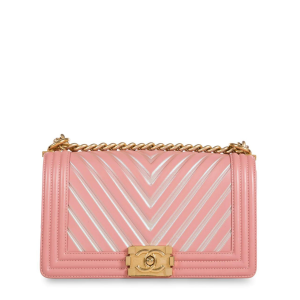 Bolsa Chanel Boy Iridescente Rosa Bebê
