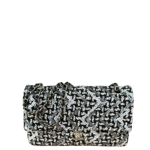 Bolsa Chanel Paetê Preta e Branca