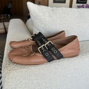 Sapatilha Miu Miu Rosê e Preto TAM 37 BR