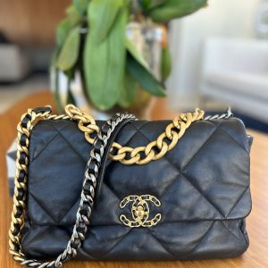 Bolsa Chanel 19 Preto