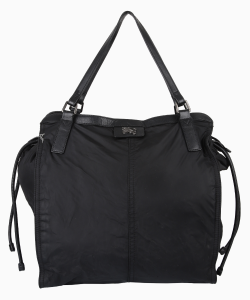 Bolsa Burberry Buckleight Tote Preta