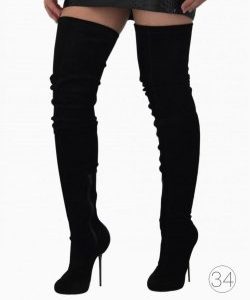 Bota Christian Louboutin Preto
