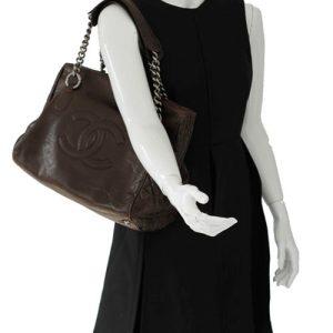 Bolsa Chanel marrom