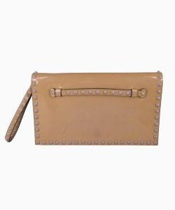Clutch Valentino Rockstud Flap Verniz Bege
