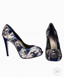 Peep Toe Salvatore Ferragamo Azul e Prata