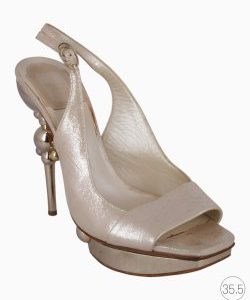 Sandália Christian Dior Dourada