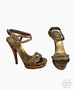 Sandália Gucci Dourada