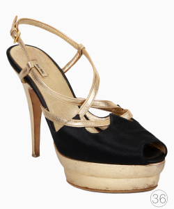 Sandália Miu Miu Peep Toe Cetim Dourada e Preta