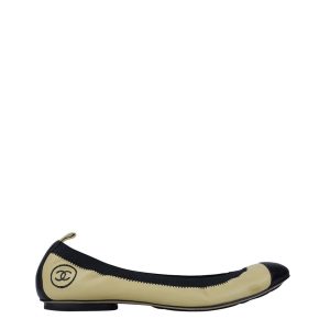 Sapatilha Chanel bicolor bege e preto Tam 385