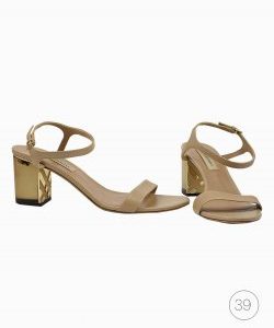 Sandália Burberry Bege e Dourado
