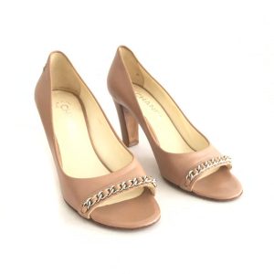 Sapato Chanel Nude Com Corrente na Ponta Tam 385