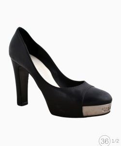 Sapato Chanel Cap Toe Preto