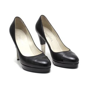Scarpin Chanel Preto e Prata Tam 39