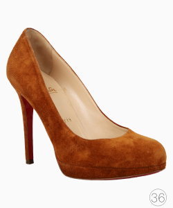 Sapato Louboutin Camurça Caramelo
