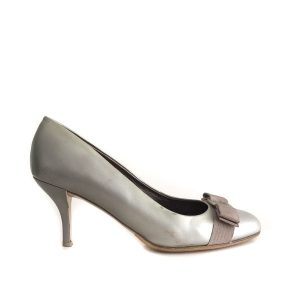 Sapato Ferragamo Prata Carla Bow Tam 37 Br