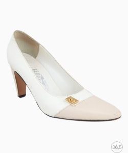 Sapato Salvatore Ferragamo Bicolor Branco e Bege