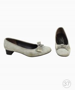 Sapato Salvatore Ferragamo Cinza