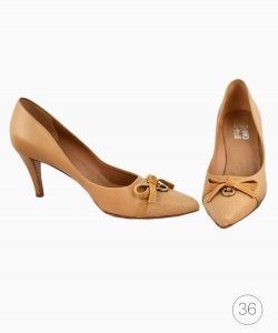 Scarpin Salvatore Ferragamo Caramelo