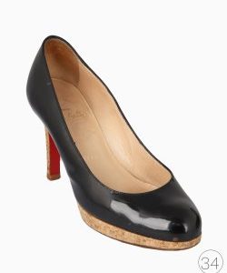 Scarpin Louboutin Cortiça Preto