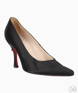 Scarpin Louboutin Satin Preto