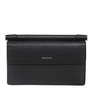 Bolsa Salvatore Ferragamo Messenger Multipocket Preta