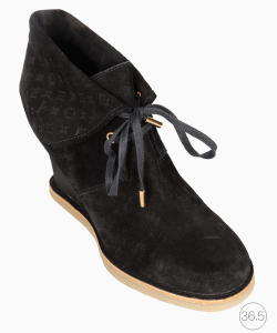 Tênis Louis Vuitton Suede Preto