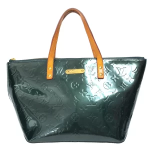 Bolsa Louis Vuitton Bellevue PM Verniz Verde